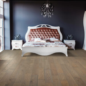 Bedroom hardwood flooring | Gillen Water Flooring